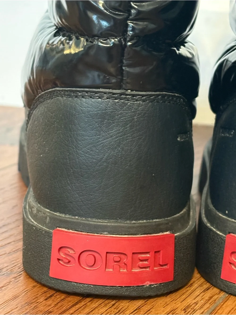Sorel Joan of Arctic Next Lite Mid Puffy Black Waterproof Boots 8.5